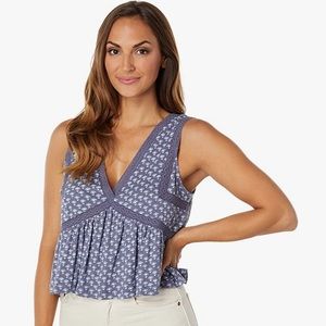 Lucky Brand Geo print blue lace trim double V neck tank blouse size XXL